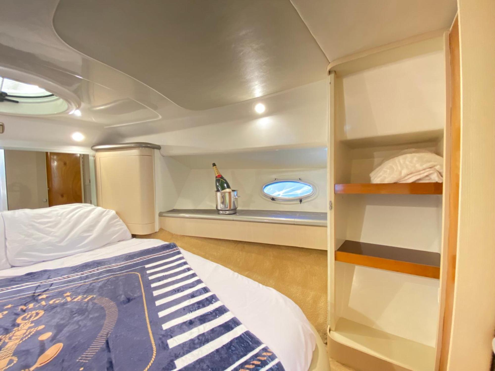 Отель The Valencia Yacht Experience Экстерьер фото